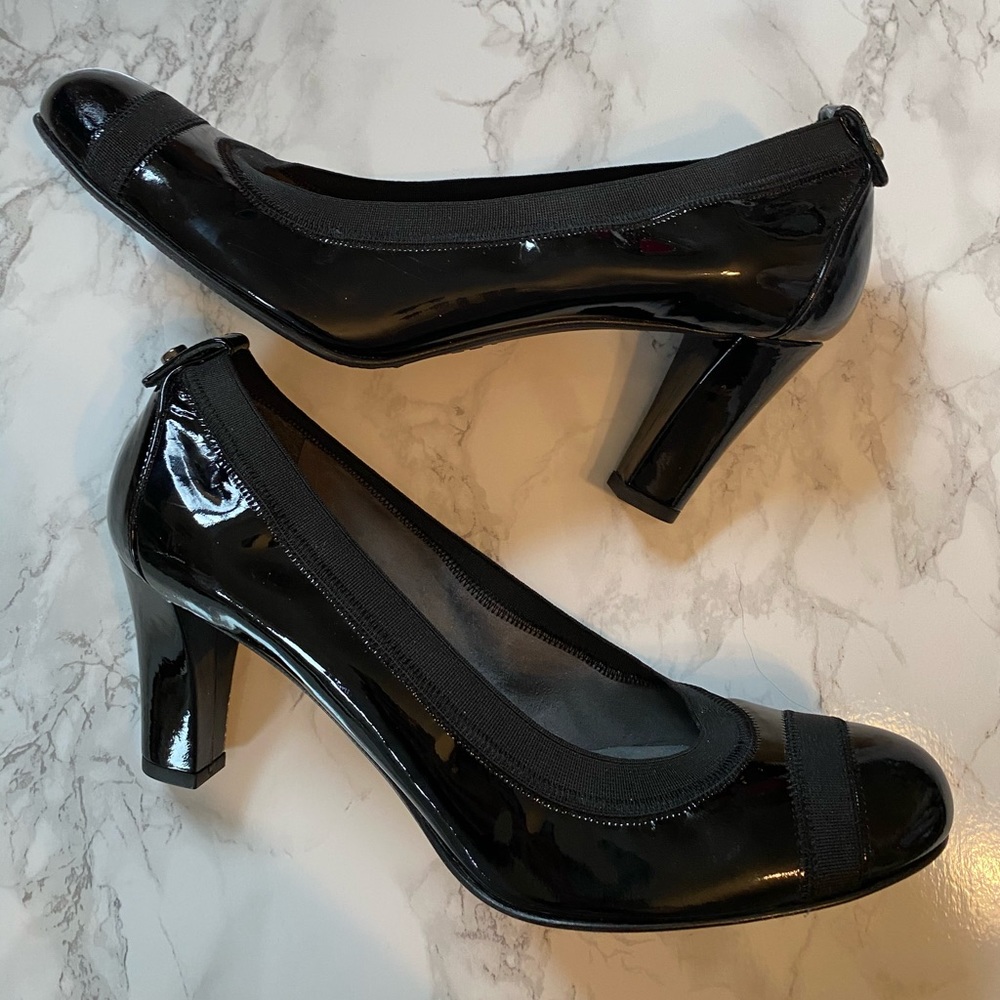 Stuart Weitzman Easily Elastic Leather Heels - Picture 4 of 6